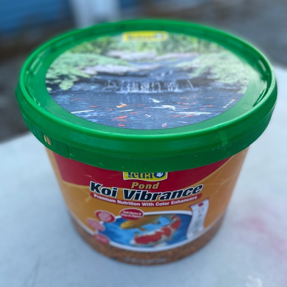 Fish food - Picture 2 of 2